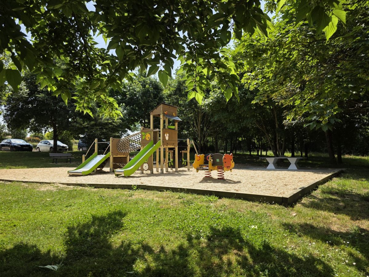 Bellenoue-Chateau guibert-Aire de jeux-KG (3)