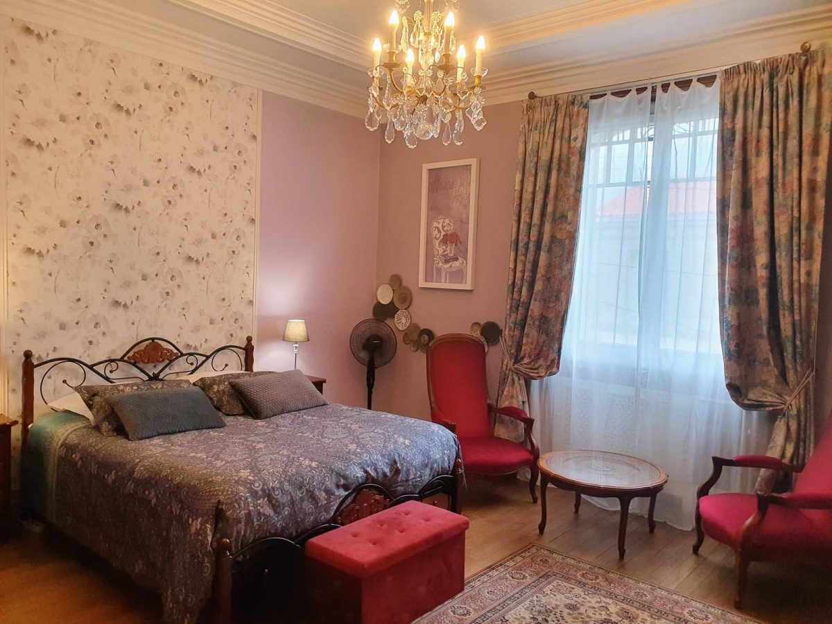 Chambre Rose Cardinal