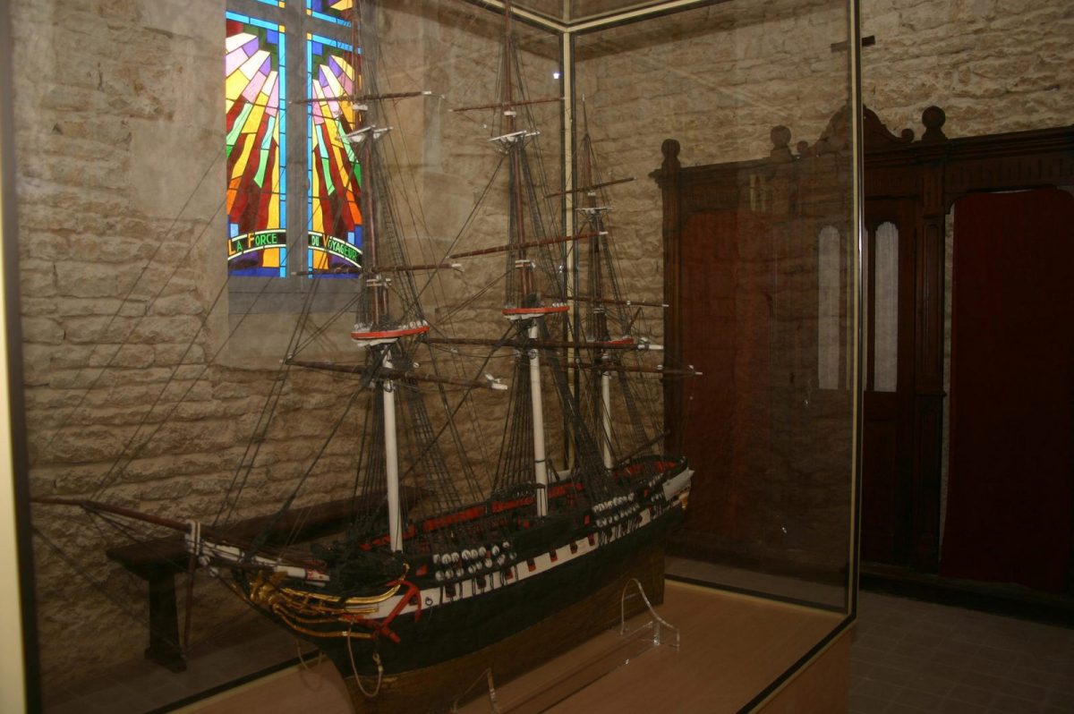 Eglise Saint-Nicolas Aiguillon-sur-Mer  (3)