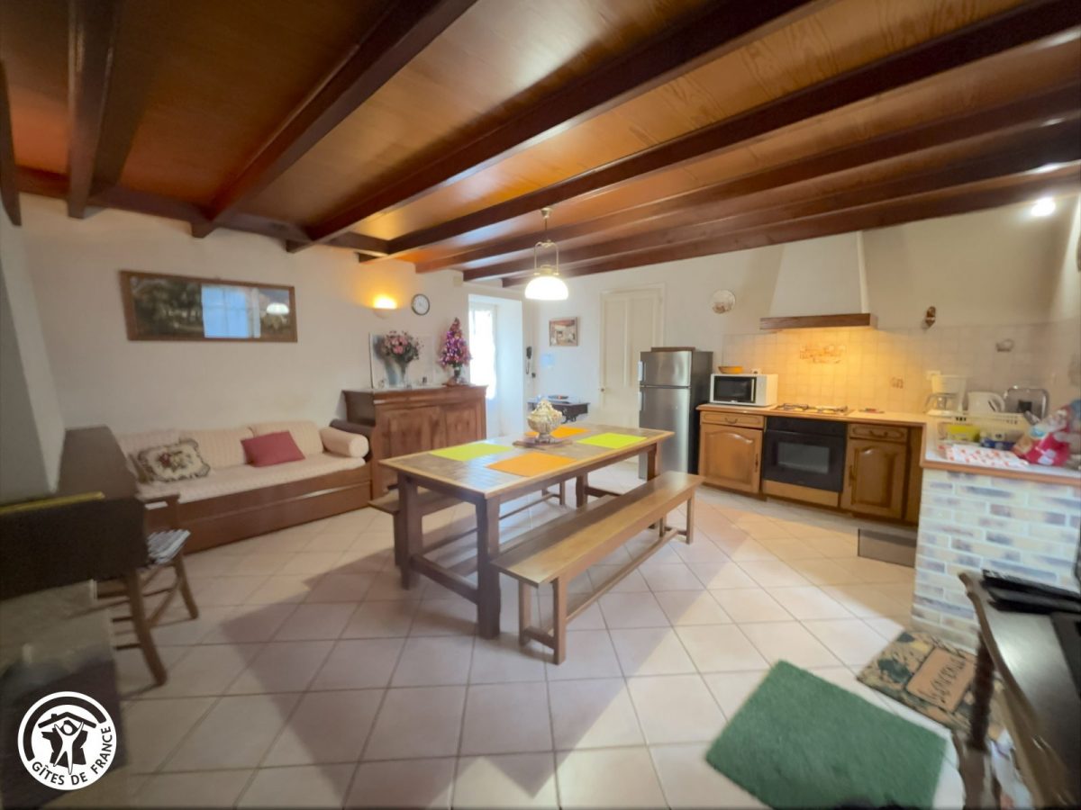 H85G009900-694001f89c9ba