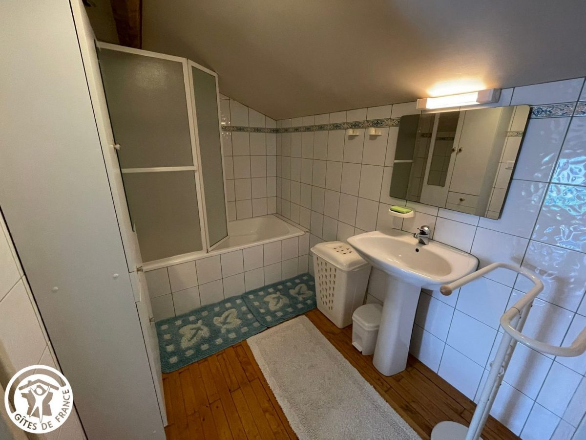 H85G010199-69dcd84836022