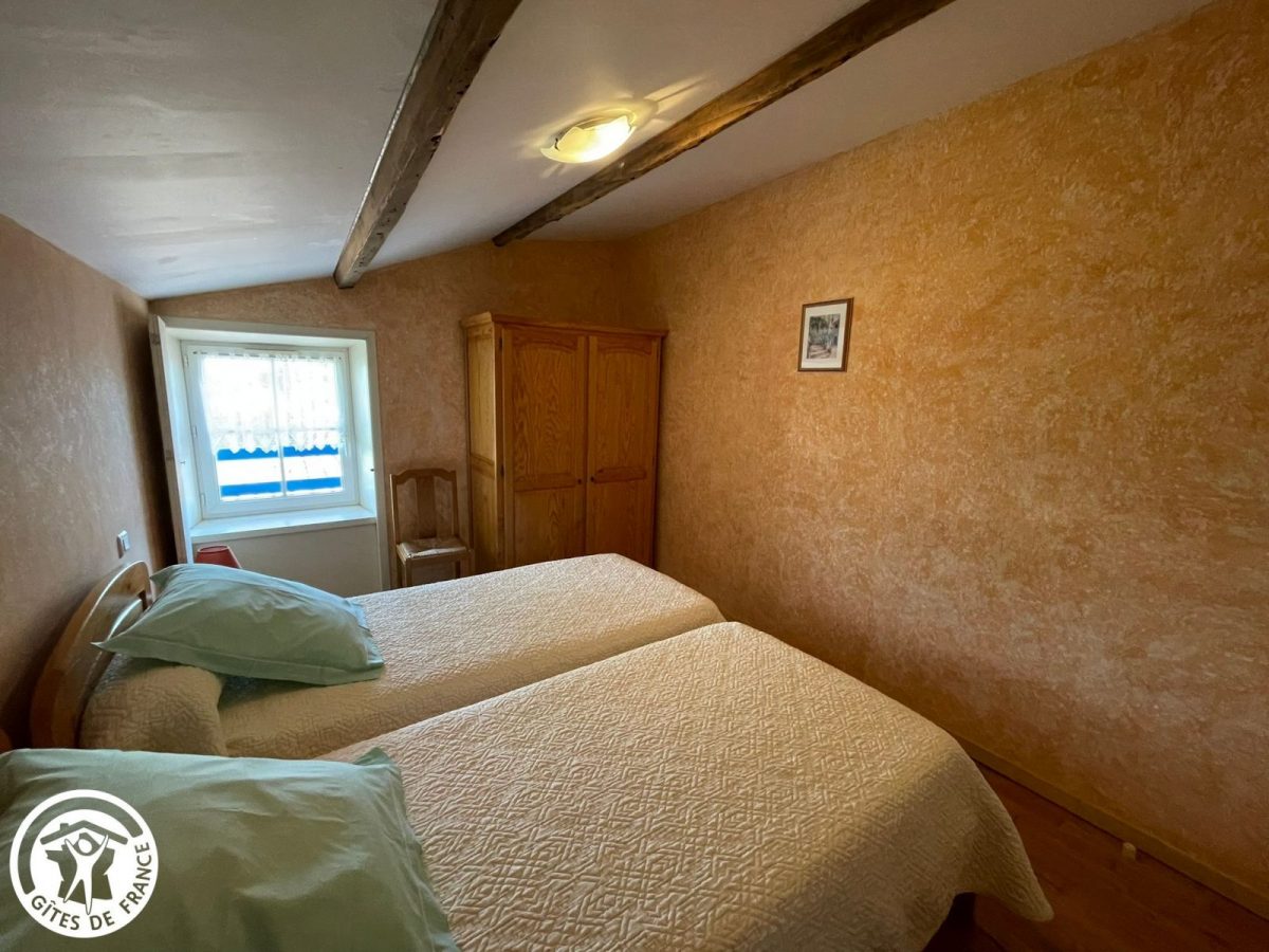 H85G010199-69dcd8486d5b6