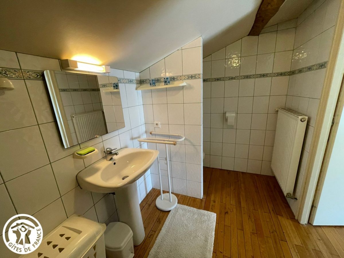 H85G010199-69dcd848800eb