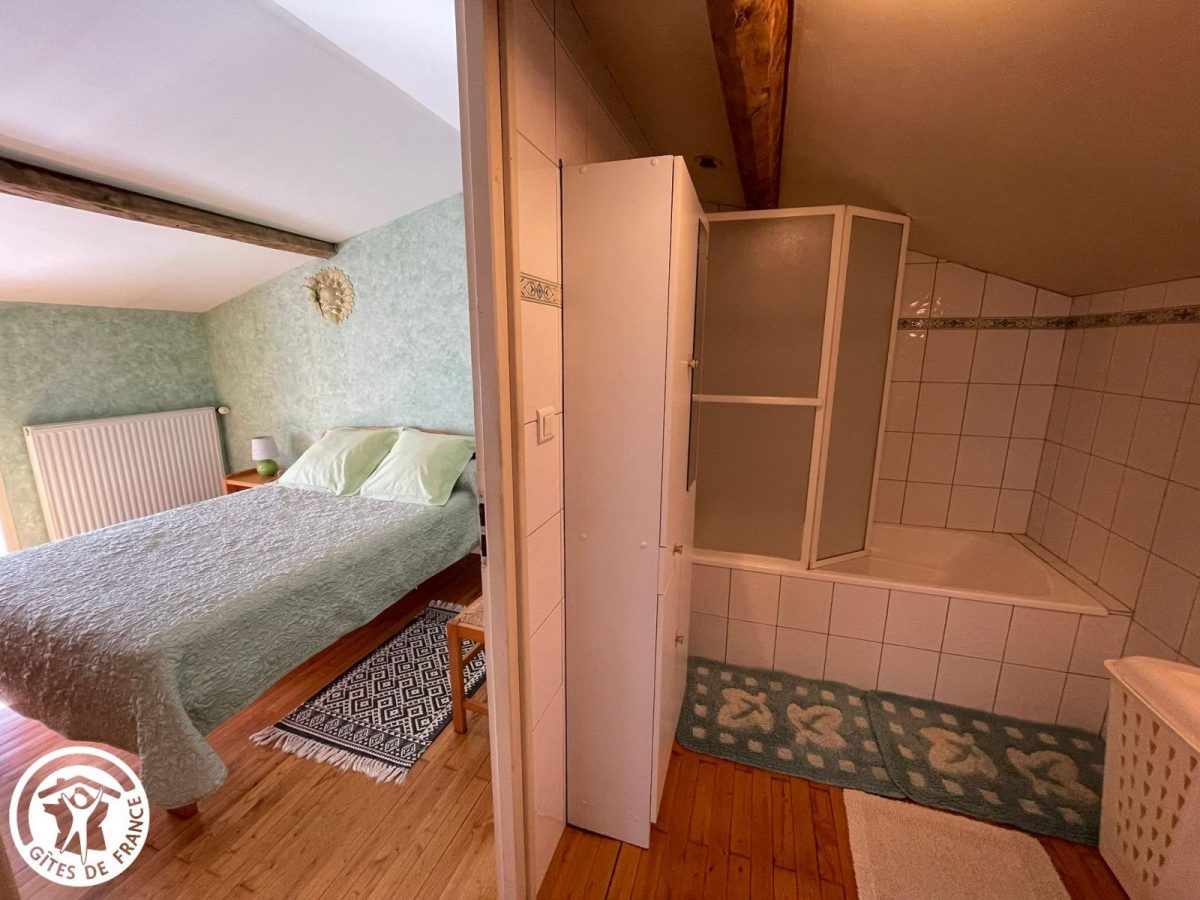 H85G010199-69dcd848832c2