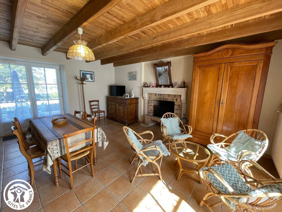 H85G010199-69dcd848a0dd0