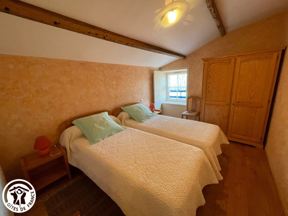 H85G010199-69dcd848a1062