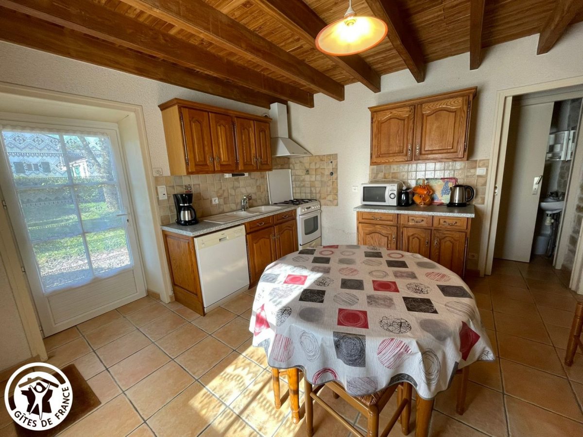 H85G010199-69dcd848a6177