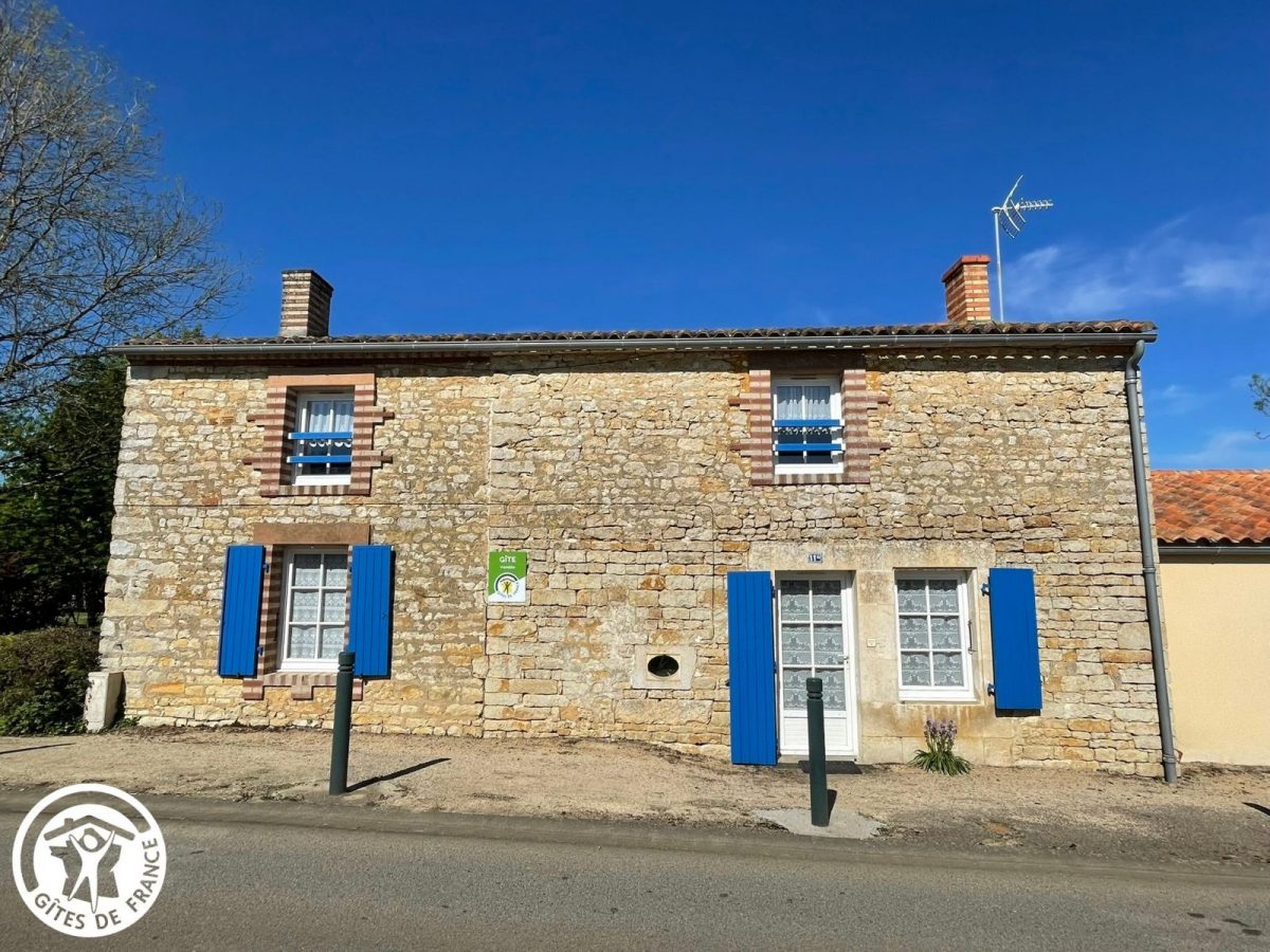 H85G010199-69dcd848bd0b4