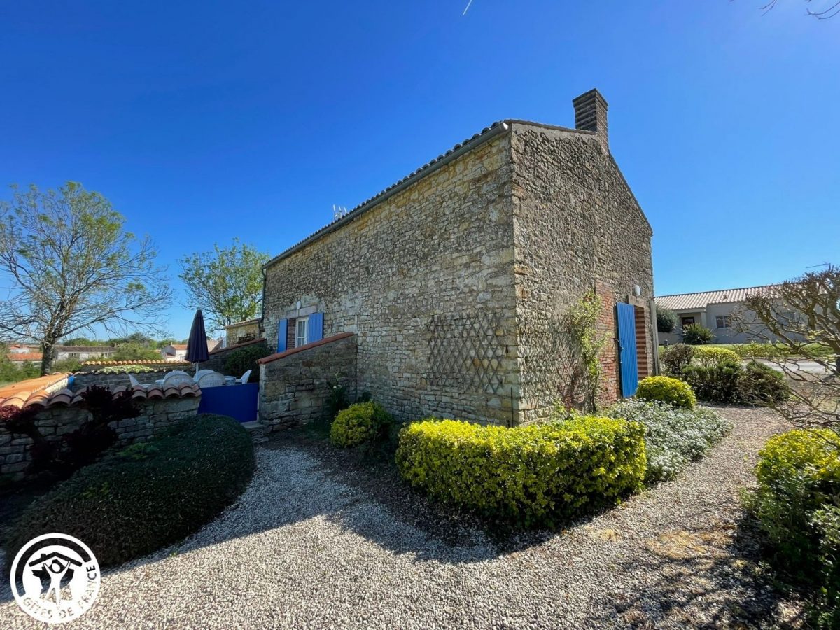 H85G010199-69dcd848bfc2a