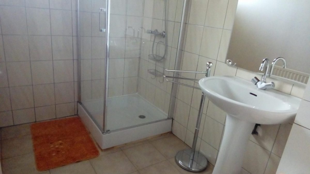 H85G010372-5be0735384e35-3c31db8d518e4bbd9b657ad6d6507993