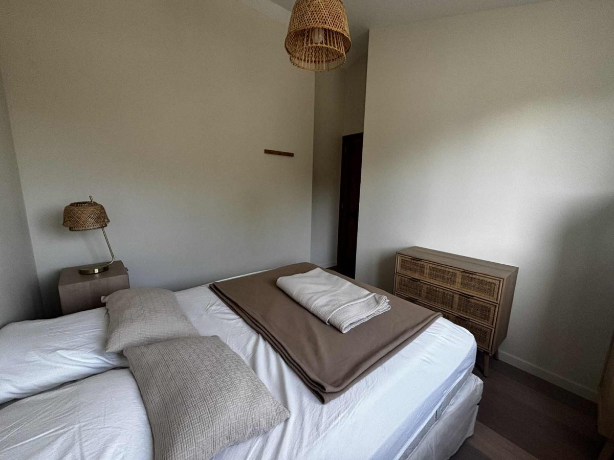 J-cZlkgM-c55c141ae8b14b2aa901444a0eb6ae76