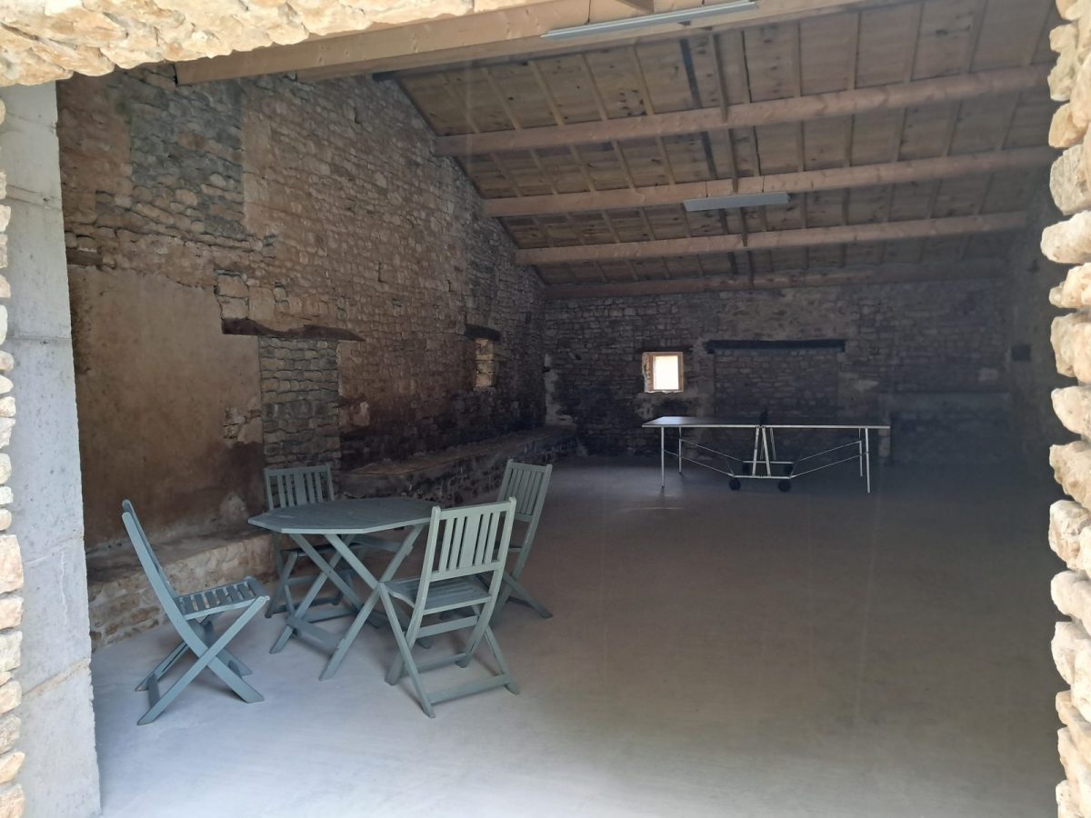 d9e41aaf-419a-4665-8c33-e9cbe181fcec