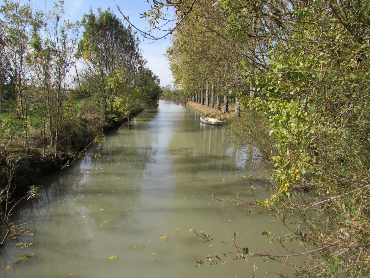 meuble-canal-hollandais-nalliers-85-hlo-1