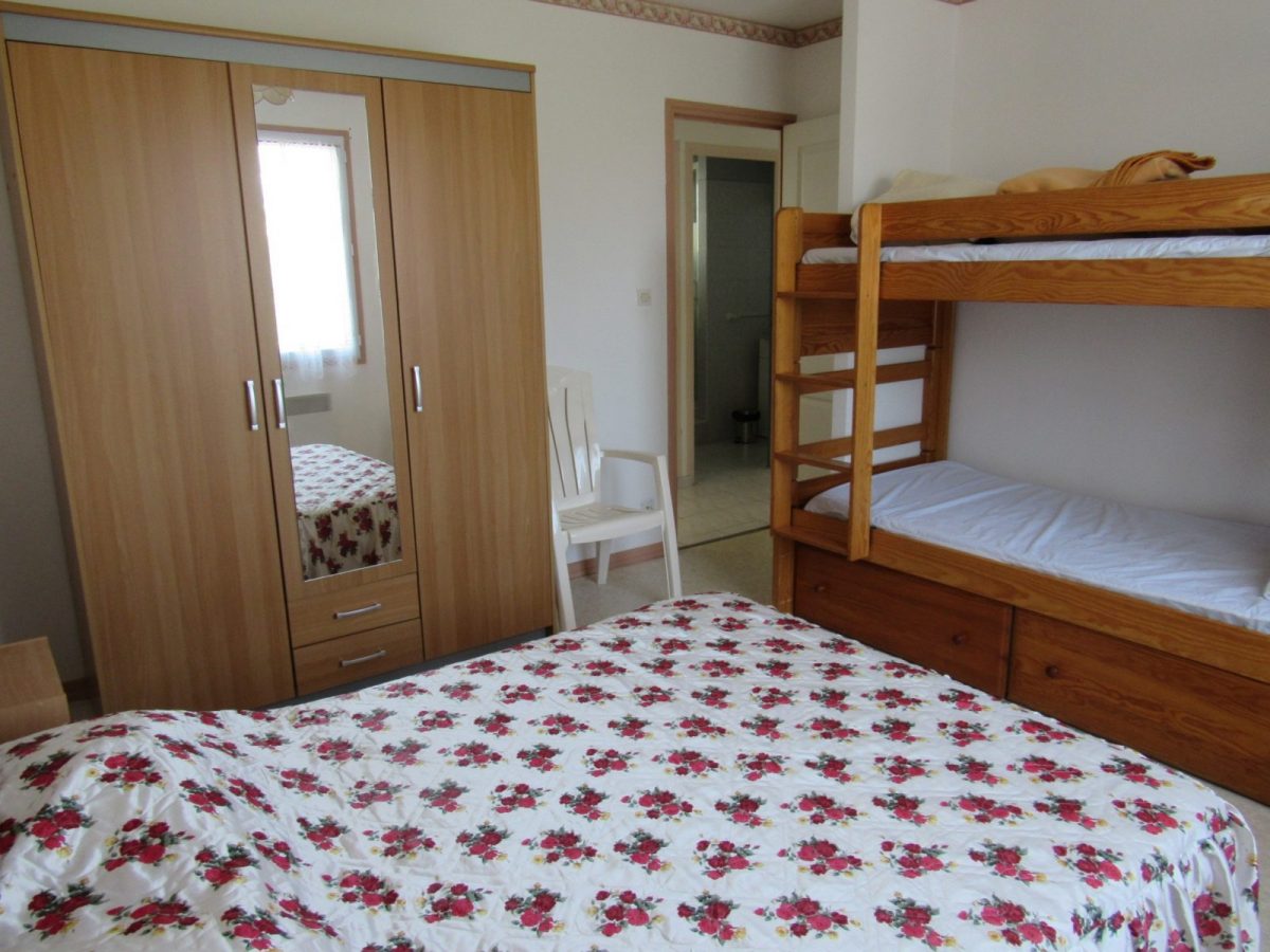 salon-54-003-52d1cc86023243a0b69751ecc1c0677a