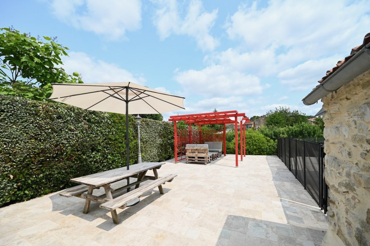 terrasse piscine zone picnic