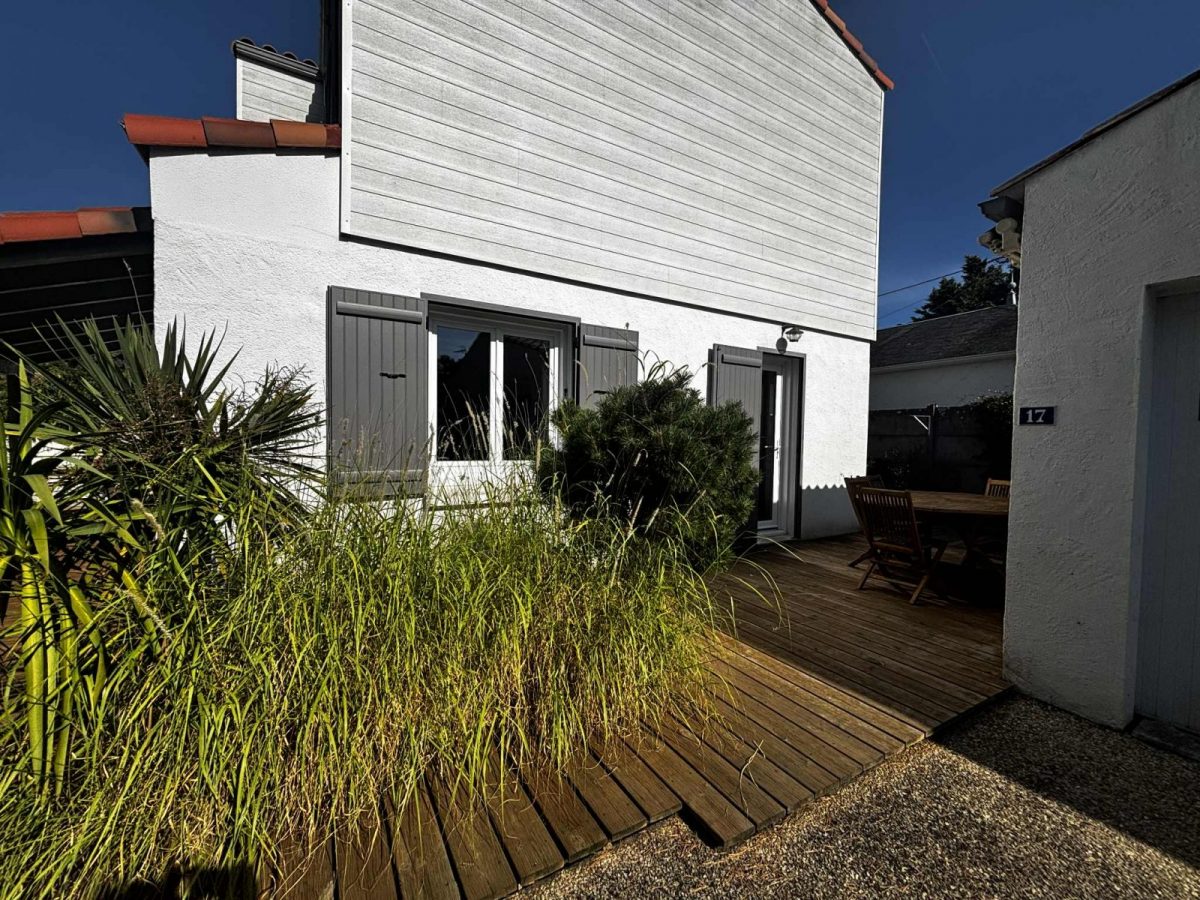 vtDnp7Q4-0171cbfff3d443dd90f3bcbf4b9b72d8